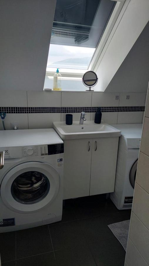 Apartma Samo Lejlighed Kranj Eksteriør billede